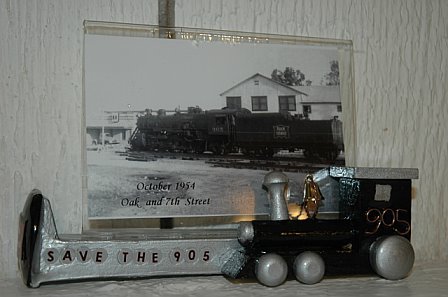 "905" locomotive px & rail spike