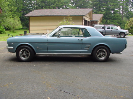66 Mustang - 4 speed