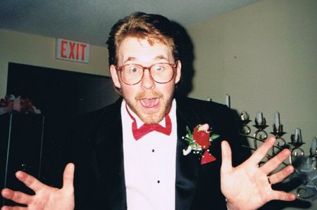 Happy Groom 1990