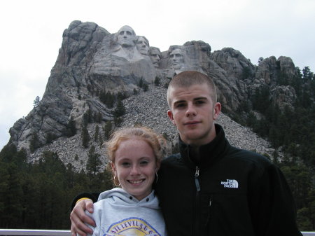 Scotty & Kelsy at Mt Rushmore