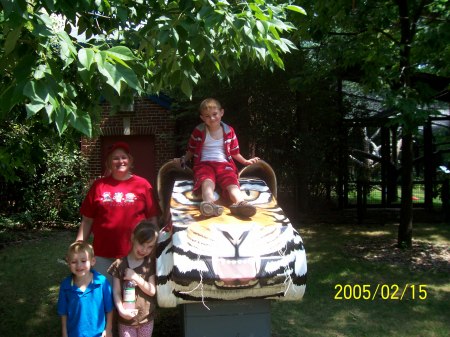 Potter Park Zoo with  grandkids (VISIT HOME)