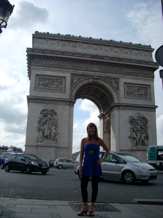 Karin at the Arc de Triomphe, Paris - June 2007