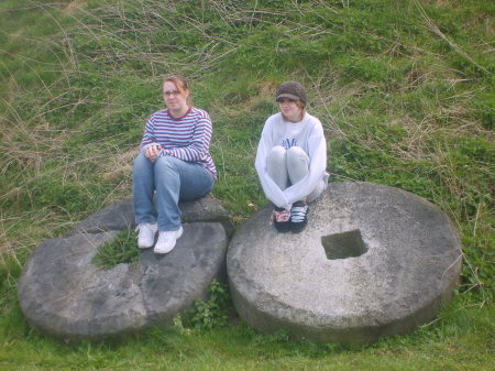 Taylor and Alanah, Holland 08