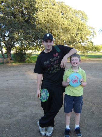 Cameron & Jason Disc golfing