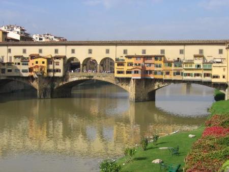 Point Vecchio Bridge in Florence, Italy