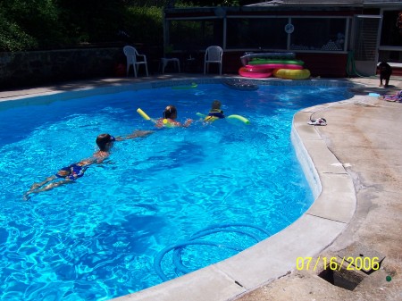 MY POOL!!!!