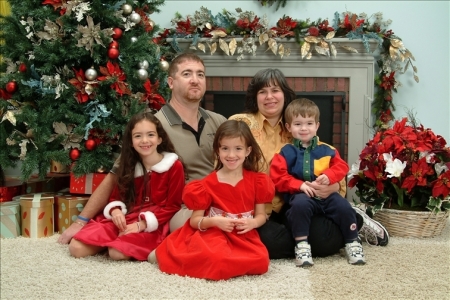 Ou Family Christmas picture in 2006