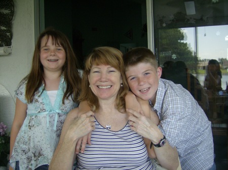 My kids with My Sister (June 2007)