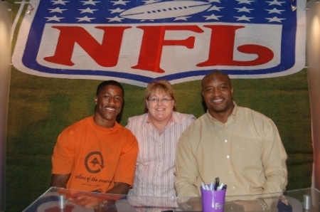 Me with 2 of the Seahawks player 2007