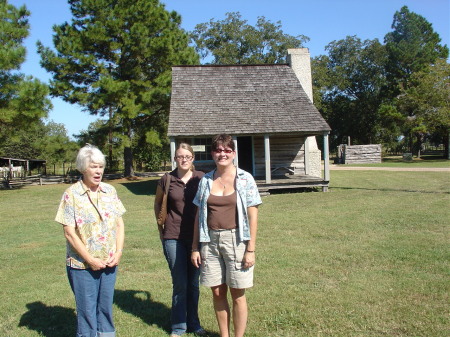 Three generations of women and a Schuhmann house