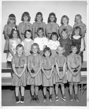 1963-Brownie Troop #7?