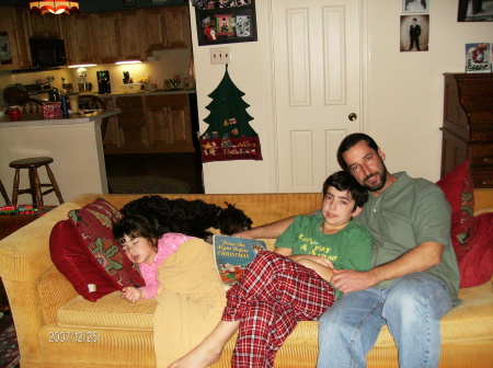 Mike and the kids - Christmas Eve '07