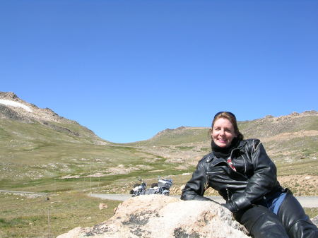 Riding my Harley thru Beartooth Pass!