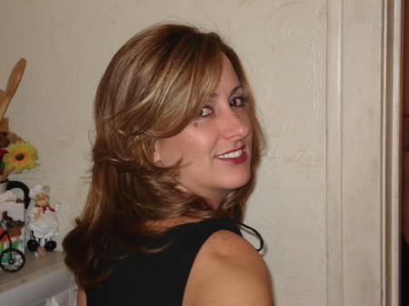 Kathy Aviila's Classmates® Profile Photo
