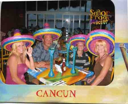 Erin's 19th Bday dinner-Senor Frogs,Cancun