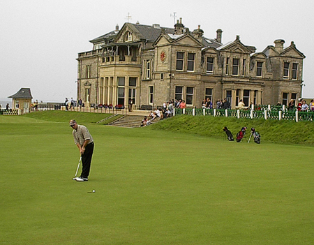 Tom Morris 18th Green at St. Andrews