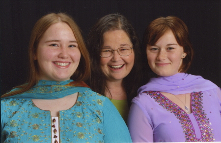 Nancy, Madison & Surya, December 2007