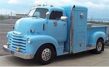 Les's 1947 COE Truck