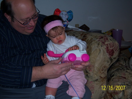 Syra & Grandpa, Christmas '07