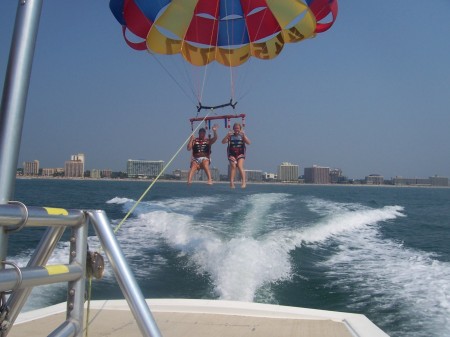 Laikyn and her daddy parasailing
