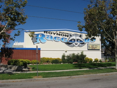 Roynon Elementary School Logo Photo Album