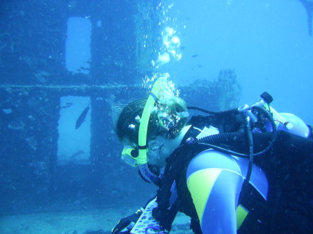 Wreck Diving 60+ feet down