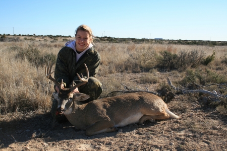 destinee's 1st buck, 12-20-2007