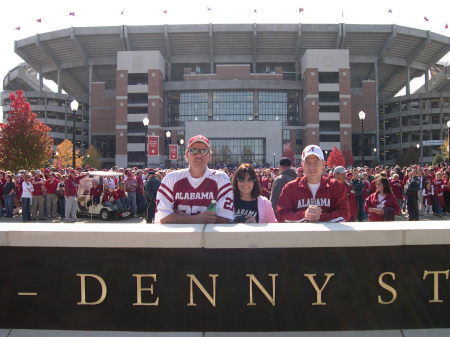 At the Alabama foot ball game (roll tide)