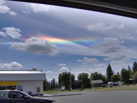 RAINBOW ...CLOUD??!