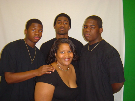The young Fellas and mommy(The Fella Babe)