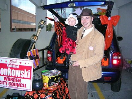 Nathaniel & Natalya Bonkowski at Trick or Treat 2007