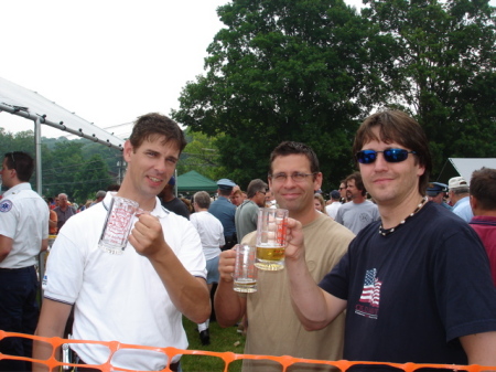 Rich, Paul, & me...Hooorrrayyy Beer!