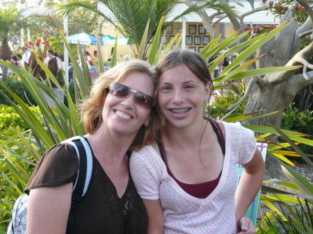 My Daughter Tiffany & I at Sea World 8-07