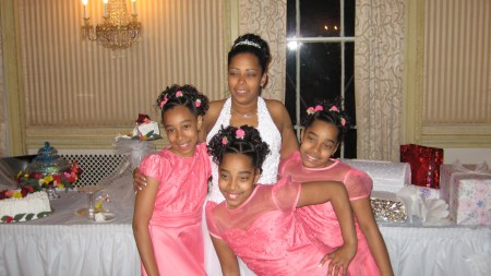 me and my daughters, arent they beautiful?!