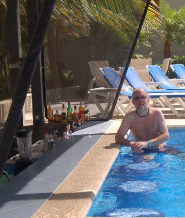 Swim-up Bar, Playa Ocotal, CR, Jan 08