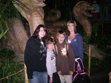 Disneyland   04/08