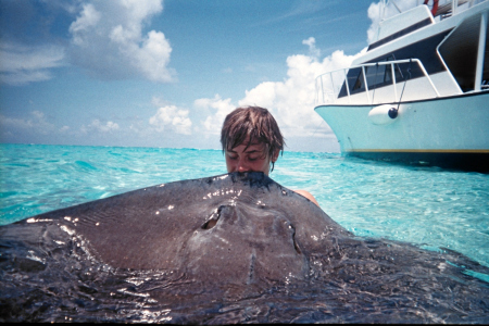 andrew getting kissed by stingray