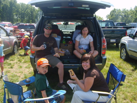 Coleman Clan at Pocono 500 Aug 07