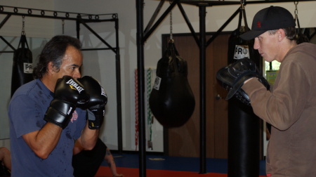 Working out Kick Boxing