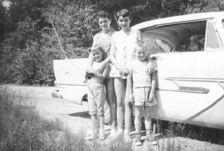 family 1960 red lake, ont.