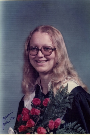 naomi - grad june 1976