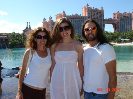 Tami, Megan, and Dan - Atlantis 2007