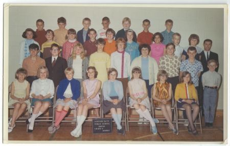 Mr Macy's Grade 6 Class 1967-68