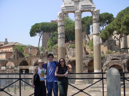 Jess, Pat and Linda in Rome
