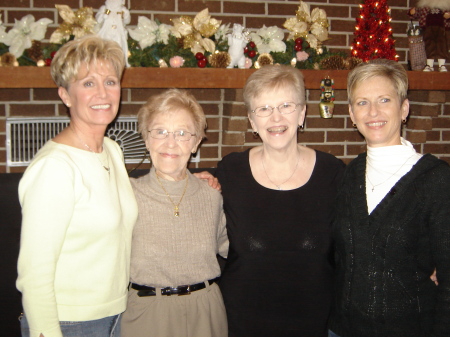 Me ,Mommy, Sister Patty and her daughter Cindy