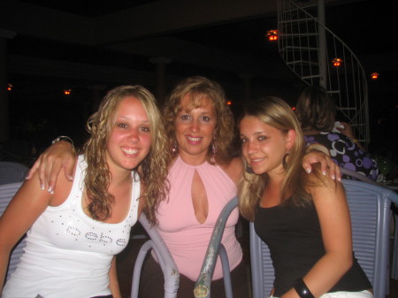 Punta Cana '06 w/my daughters!