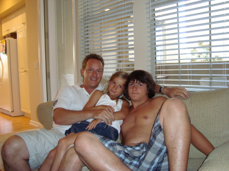 Kids & Dad before our bike ride at his place