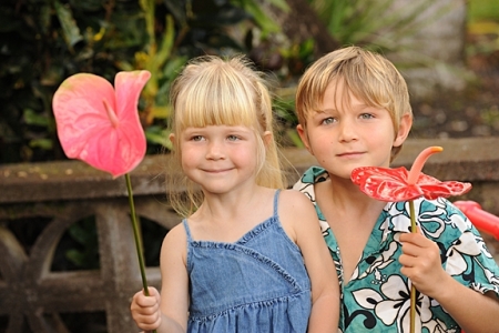 christopher & alyssia flower children