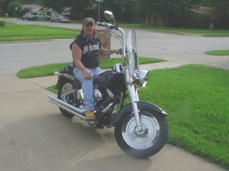 me sittin on my harley