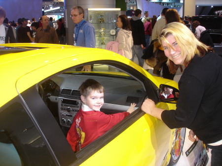 Nikki & Connor at NAIAS 08